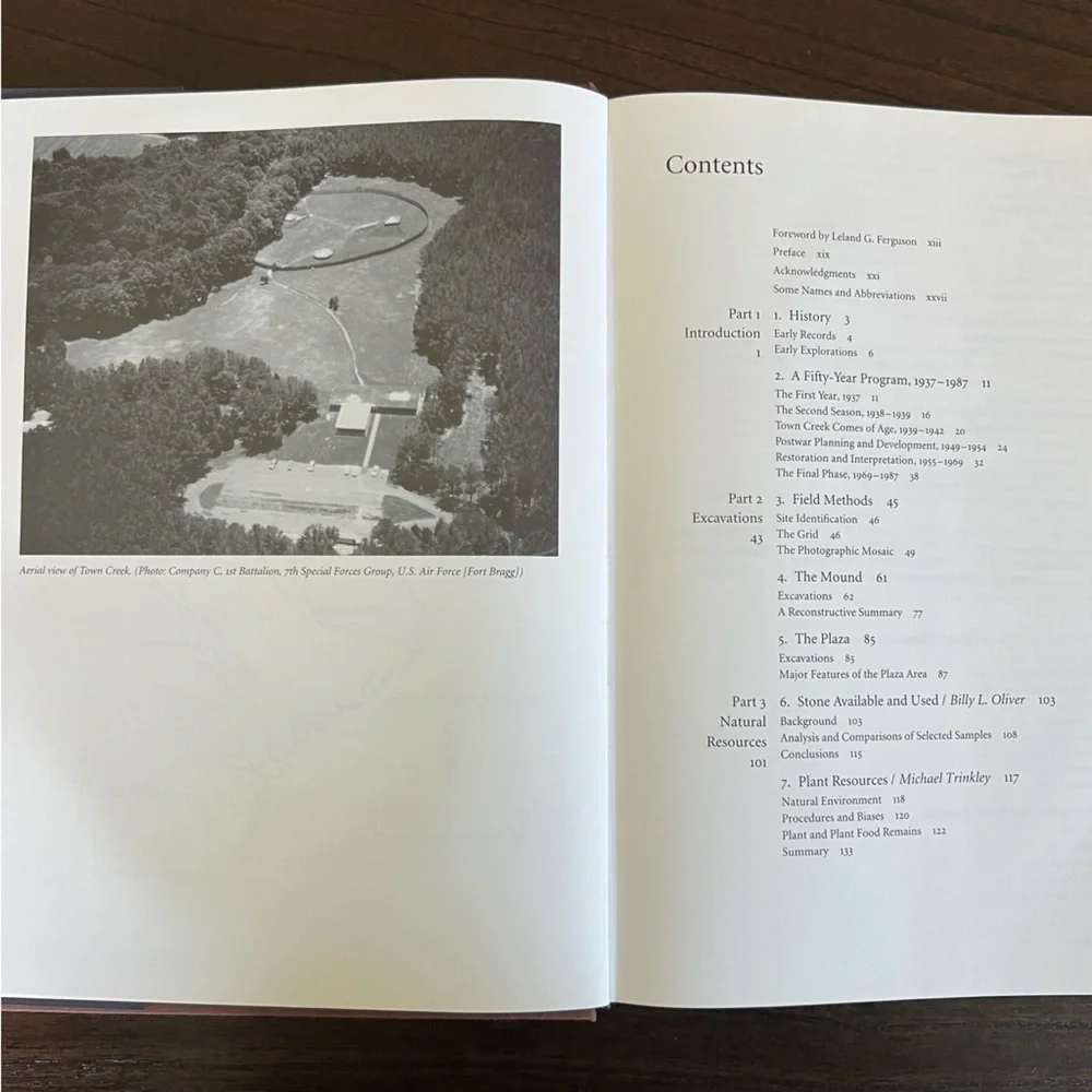 Town Creek Indian Mound Book by Joffre Lanning Coe - Brown Cover